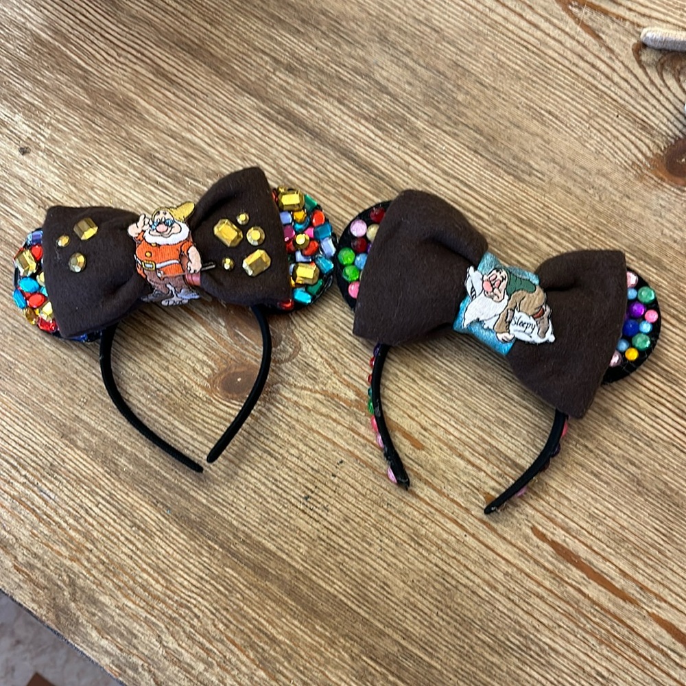 Custom bejeweled Snow White and the Seven Dwarfs Mickey Disney Ears